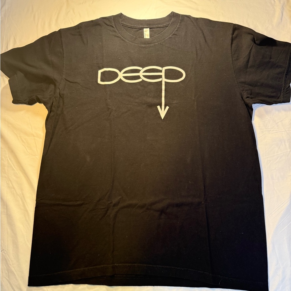 Pearl Jam Fan Club 10 exclusive DEEP 2017 band tee Eddie Vetter Black white